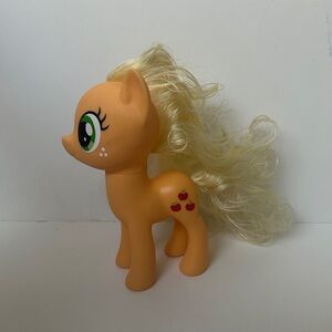 MLP 2016 My Little Pony 6” Applejack toy